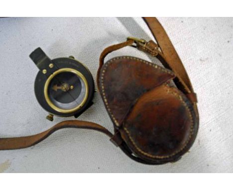 An early 20th century WWI Verners pattern Officers Military Compass by Cruchon and Emons, dated 1916 with crow's foot mark, N