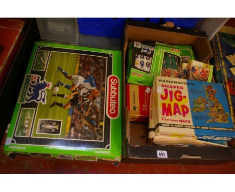 A Subbuteo game and additional team sets, a jig map jigsaws and a 3-D viewer 