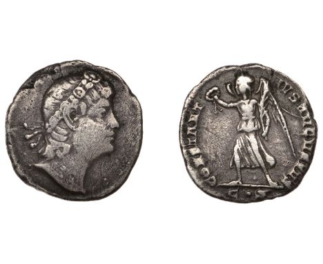 Roman Imperial Coinage, Constantine II, Siliqua, Constantinople, 337-40, rosette diademed head right, gazing heavenwards, rev
