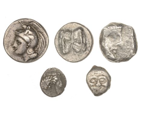 LUCANIA, Velia, Didrachm, c. 334-300, helmeted head of Athena left, rev. lion standing left tearing at prey, 6.84g/3h (HN Ita