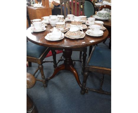 A GEORGE III OAK TRIPOD TABLE, with tip-top, circa 32" dia