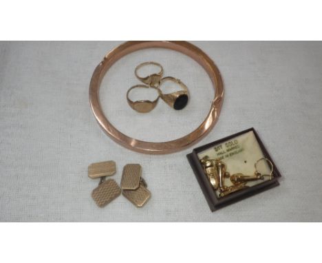TWO PAIRS OF 9CT YELLOW GOLD MARKED EARRINGS, a 9ct gold  hollow bangle and other similar items