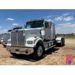 2015 WESTERN STAR 4900 T/A SLEEPER VACUUM TRUCK ODOMETER READS 318320 MILES, METER READS 13743