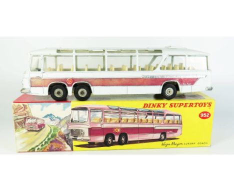 Dinky 952 Vega Major Luxury Coach, boxed