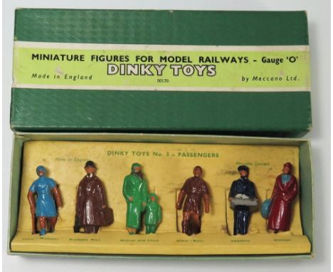 Dinky 003 Passengers, boxed