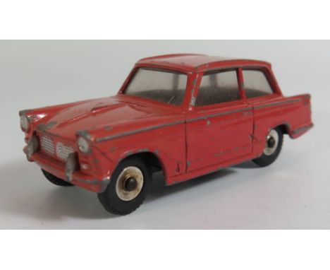 Dinky 189 Triumph Herald Saloon in red