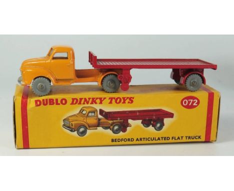 Dinky 072 Bedford Articulated Truck with grey knobbly wheels, boxed