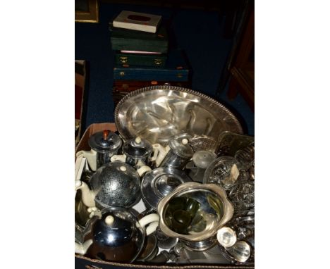 A BOX OF CHROME PLATED TEAWARES, SILVER PLATED WARES, bakelite egg cups, etc and a quantity of cased cutlery including fish e