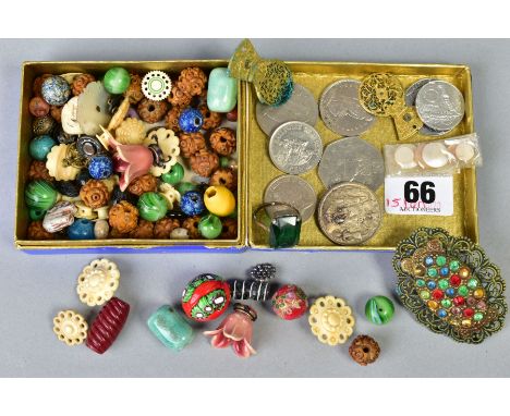 A SMALL SELECTION OF MAINLY BEADS, BUTTONS AND COINS, to incljude glass, ceramic and wooden beads, some foreign currency coin