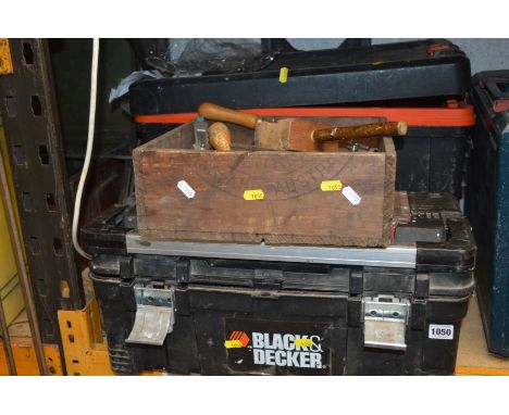 TWO PLASTIC TOOLBOXES with contents and a tray of tools (3)