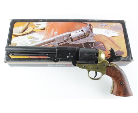 Antique replica of a Army Model 1.860 pistol, contained in original box