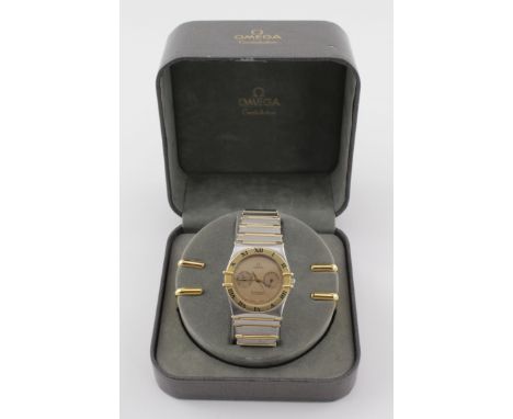 Gents Omega Constellation Chronometer quartz wristwatch, Roman chapters to the fixed bezel and with subsidiary day and date d