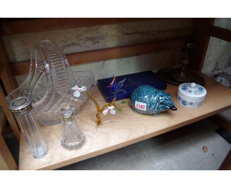A mixed lot, to include a Poole hedgehog.  