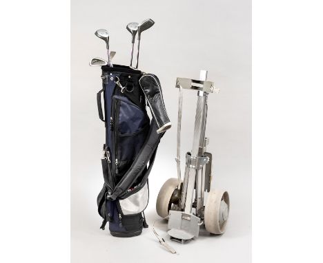 5 Golfschläger mit Tasche (bez. ''Pro Ace''), dazu ein Wagen/Caddy aus Aluminium mit breiten Gummireifen (H. 88 cm), Gebrauch