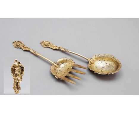 Zweiteiliges Salatbesteck, Deutsch, um 1900, MZ: J. D. Schleissner &amp; Söhne, Hanau, Silber 800/000, voll vergoldet, reich 
