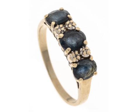 Saphir-Diamant-Ring GG/WG 416/000 (10kt) mit 3 oval fac. Saphiren 5 x 4 mm, Dunkelblau, opak und 4 Achtkant-Diamanten, zus. 0