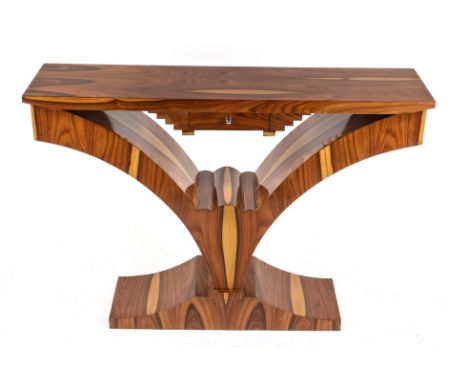 Konsoltisch im Art Déco-Stil, Ende 20. Jh., verschiedenfarbiges Nussbaumholz furniert, mittig Schublade, 87 x 120 x 30 cm.- D