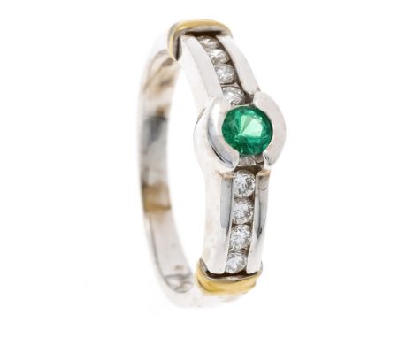 Smaragd-Brillant-Ring WG/GG 585/000 mit einem rund fac. Smaragd 3,3 mm, Grün, transparent, berieben und 8 Brillanten, zus. ca