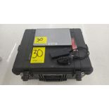 Photoelastic stress analysis system optimized for measuring stresses at the edges of clear or tinte