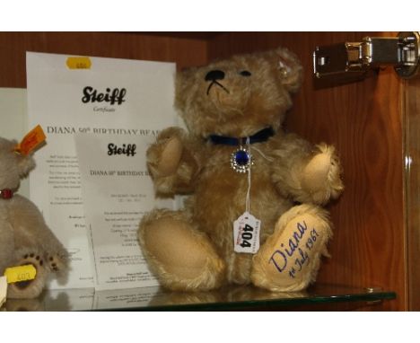 A BOXED STEIFF DIANA 50TH BIRTHDAY BEAR, No.252 of 1961 exclusively made for the Danbury Mint in 2011, complete with certific