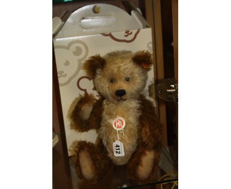 A BOXED STEIFF CLASSIC BEAR, No.001000