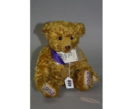 A STEIFF QUEENS GOLDEN JUBILEE BEAR, No.6851, produced exclusively for the Danbury Mint in 2002, complete with certificate, m