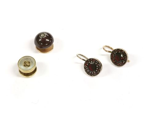 A pair of bohemian garnet cluster drop earrings, 1.57g, a single gold diamond and garnet cabochon stud, 2.01g, and a gold mot