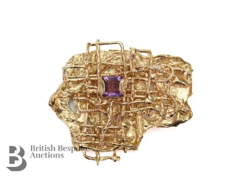 9ct yellow gold and amethyst stylistic brooch, 9ct hallmark, 15.46 gms, approx 45 x 35mm. The brooch set with a central squar