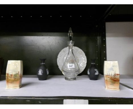 2 pairs of small vases, a souvenir plate and an etched glass decanter