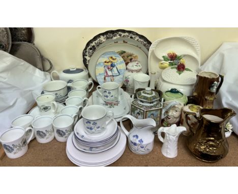 A Wedgwood Susie Cooper design Glen Mist pattern part tea service together with a Royal Doulton Minerva pattern part tea set,