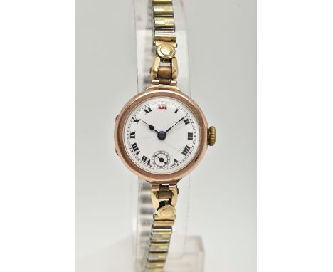 A LADYS 9CT GOLD EARLY 20TH CENTURY WRISTWATCH, manual wind, round white dial, Roman numerals, subsidiary seconds dial at the