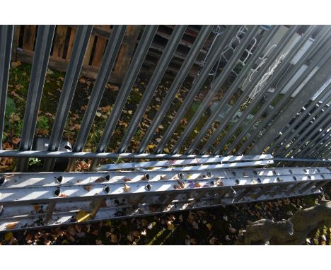 AN ABRU STAIRMASTER PROFESSIONAL EXTENSION LADDER, closed 4.0m extended 7.19m, along with another step ladder (2)