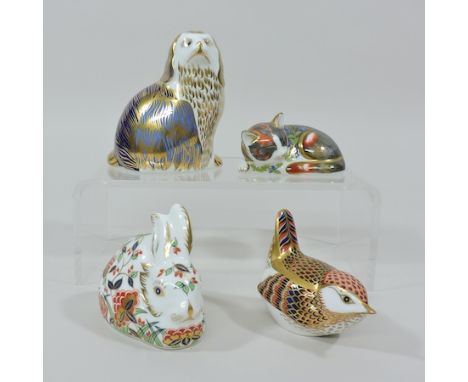 A Royal Crown Derby porcelain Imari model of a wren, 7cm tall together with a dog, a rabbit and a cat, all with gold stoppers