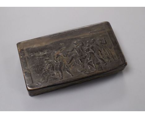A 19th century pressed horn snuff box 'Death of Socrates' 10 x 6cm