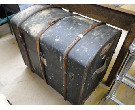 Vintage dome top trunk