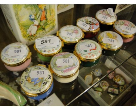 10 Royal Doulton Crummles enamel pillboxes.