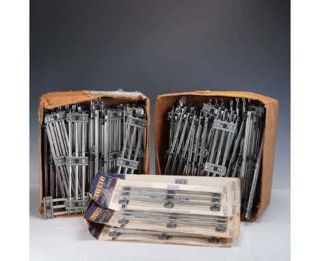 Extensive lot of 134 Lionel O gauge straight insulated track sections, model 6-65500. These three-rail track pieces are compa