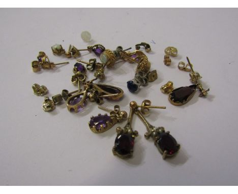 EARRINGS, mixed lot of gold, yellow metal and silver earrings, including opal, amethyst, garnet, etc 