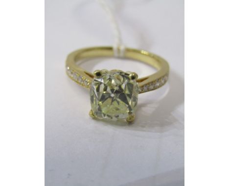 18ct YELLOW GOLD CUSHION CUT DIAMOND SOLITAIRE RING, principal cushion cut diamond approx 4.1ct in traditional 4 claw setting