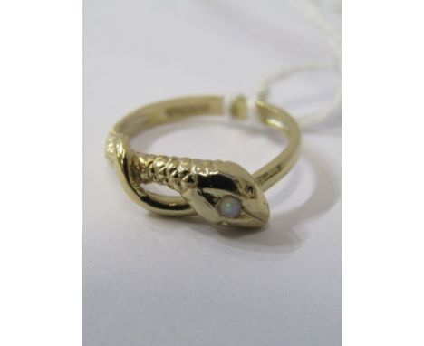 9ct YELLOW GOLD OPAL SNAKE RING, set with small cabochon cut opal to centre of head, size N/O 