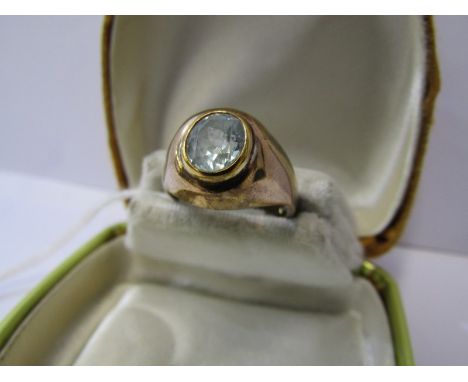 VINTAGE 9ct GOLD BLUE TOPAZ SIGNET RING, blue topaz stone approx 1ct, size K/L, approx 4.8 grams in weight 