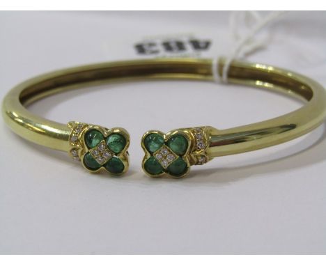 UNUSUAL HEAVY 18ct YELLOW GOLD EMERALD &amp; DIAMOND SPRUNG BANGLE, 8 cabochon cut emeralds in pairs of 4 with accent brillia