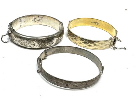 3 vintage silver bangles weight 80g 