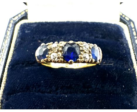 Antique 18ct gold sapphire &amp; diamond ring weight 3.7g 