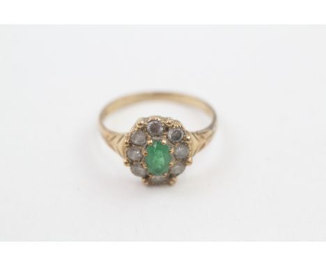 9ct gold green &amp; white paste cluster ring (2.6g) 