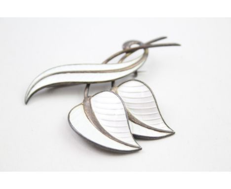 A silver enamel foliate brooch by Albert Scharning, Norway (18g) 
