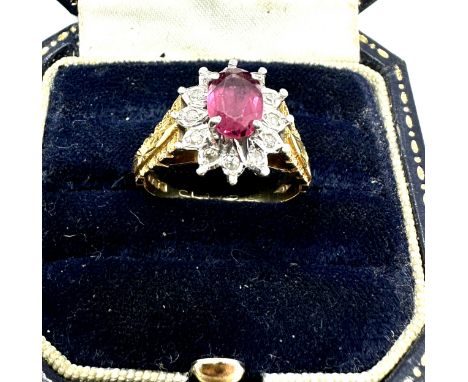 18ct gold garnet diamond halo ring weight 5.4g 