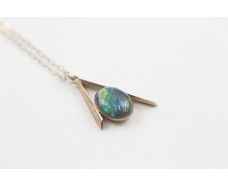 9ct gold vintage opal doublet pendant necklace (1.1g) 