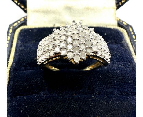 9ct gold diamond ring  (3.6g) 