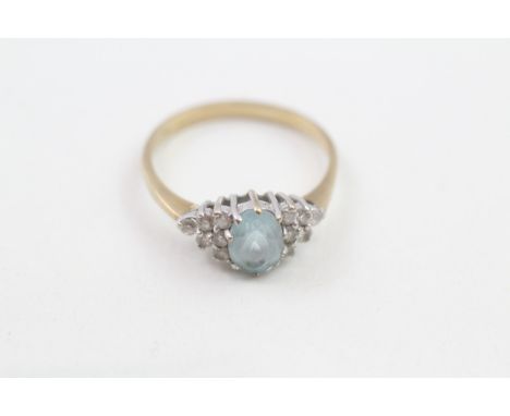 9ct gold white gemstone accented blue topaz set dress ring (1.9g) 